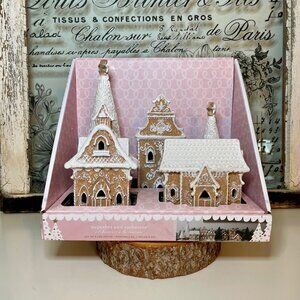 NEW Christmas Cupcakes & Cashmere LED Light Up Gingerbread Village Houses
